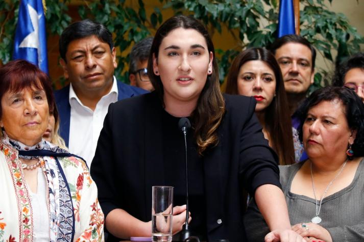 emilia-schneider-y-ser-la-primera-diputada-trans-de-chile